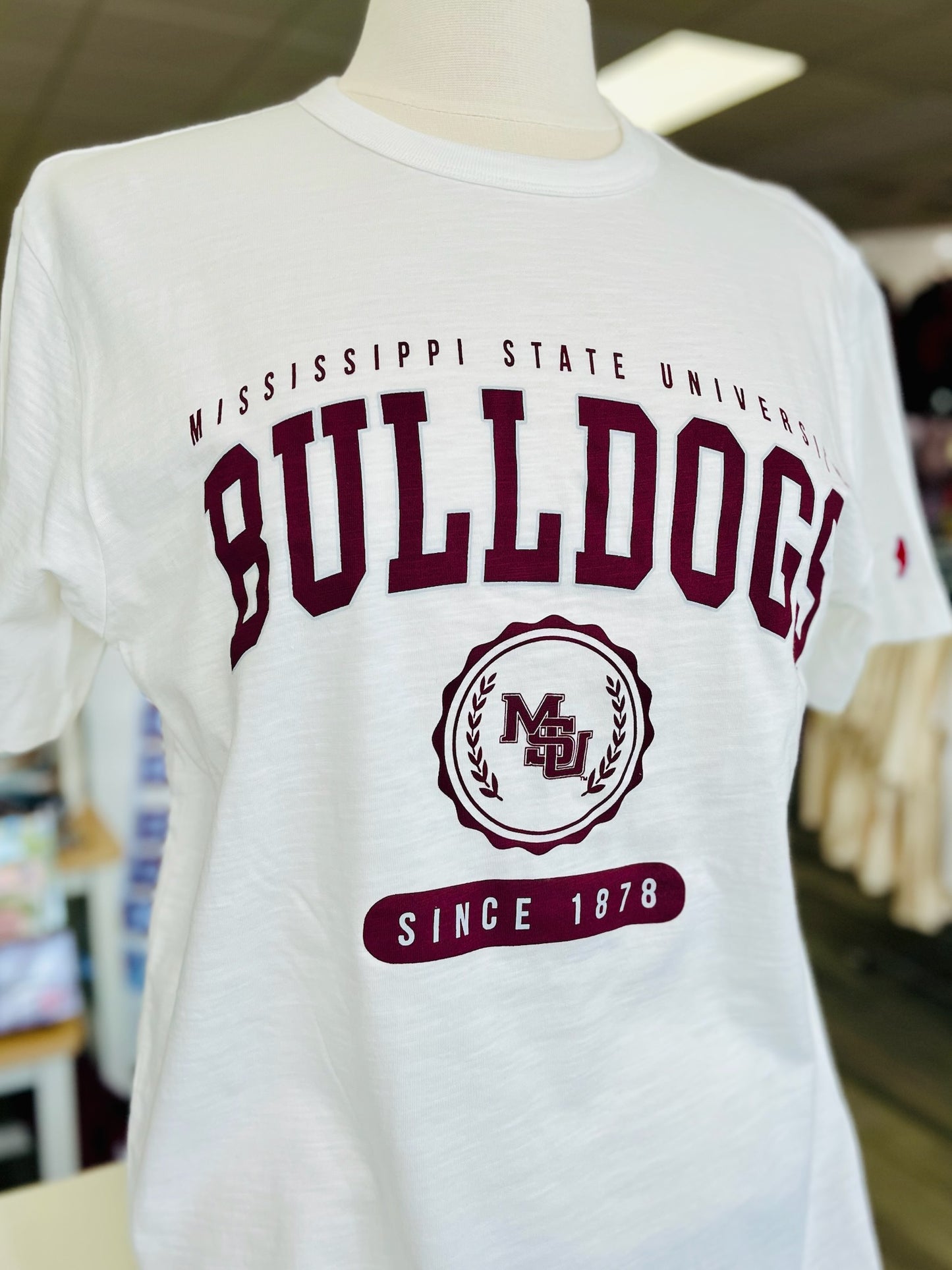 White Bulldogs Arched Interlocking MSU Tee