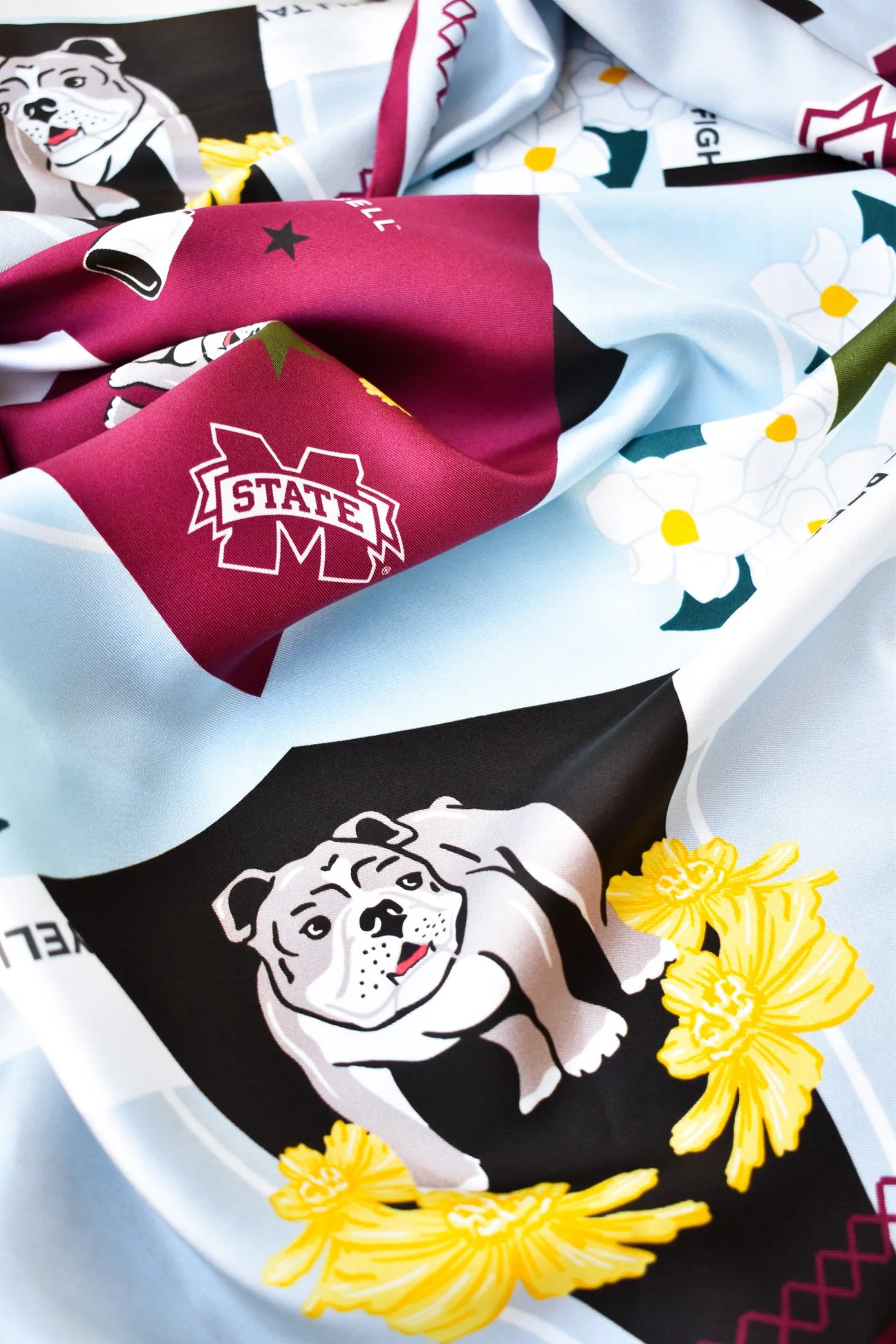 Bulldogs Pocket Scarf